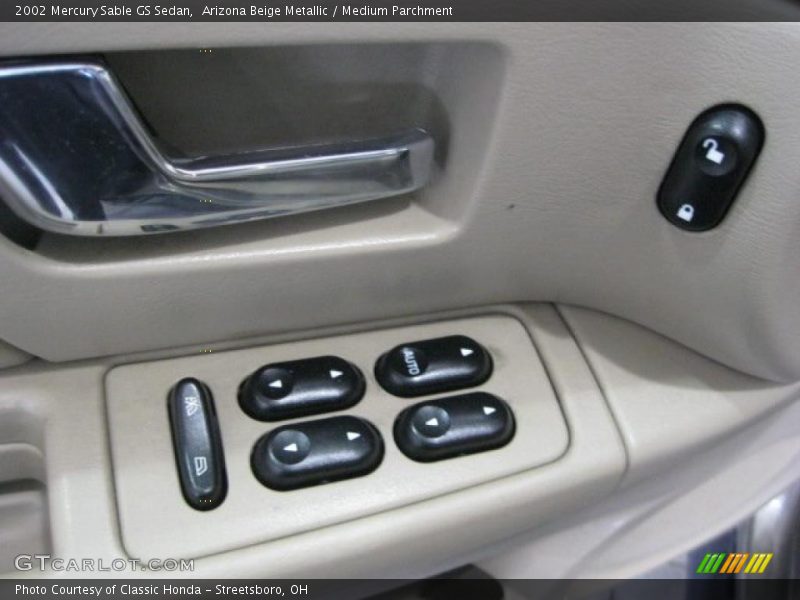 Arizona Beige Metallic / Medium Parchment 2002 Mercury Sable GS Sedan