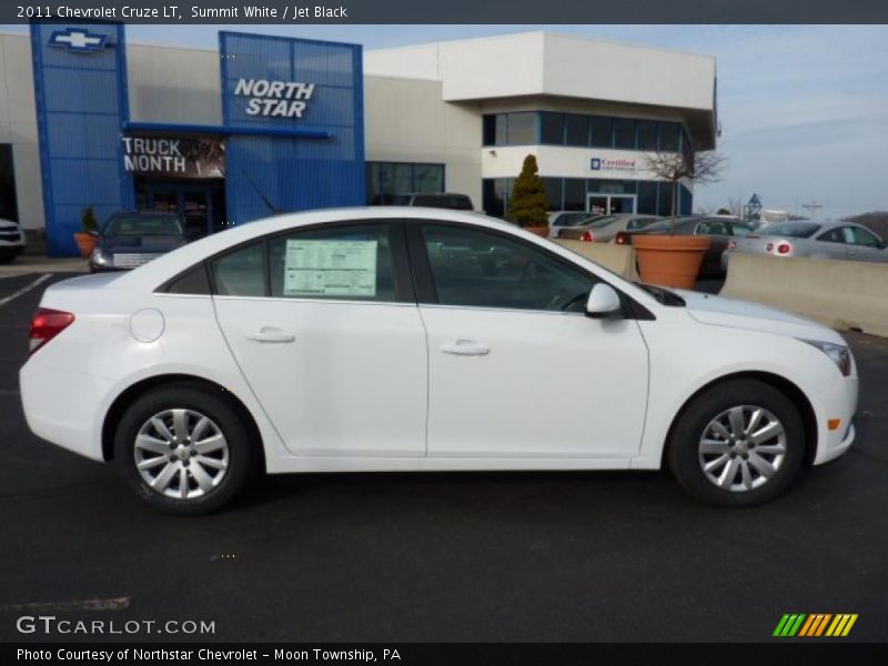 Summit White / Jet Black 2011 Chevrolet Cruze LT