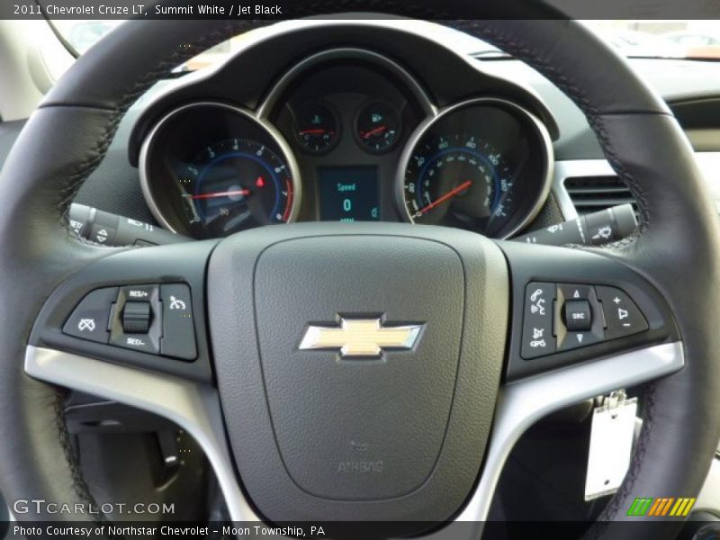 Summit White / Jet Black 2011 Chevrolet Cruze LT