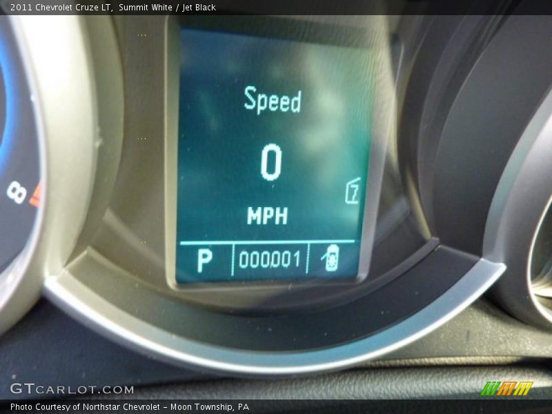Summit White / Jet Black 2011 Chevrolet Cruze LT
