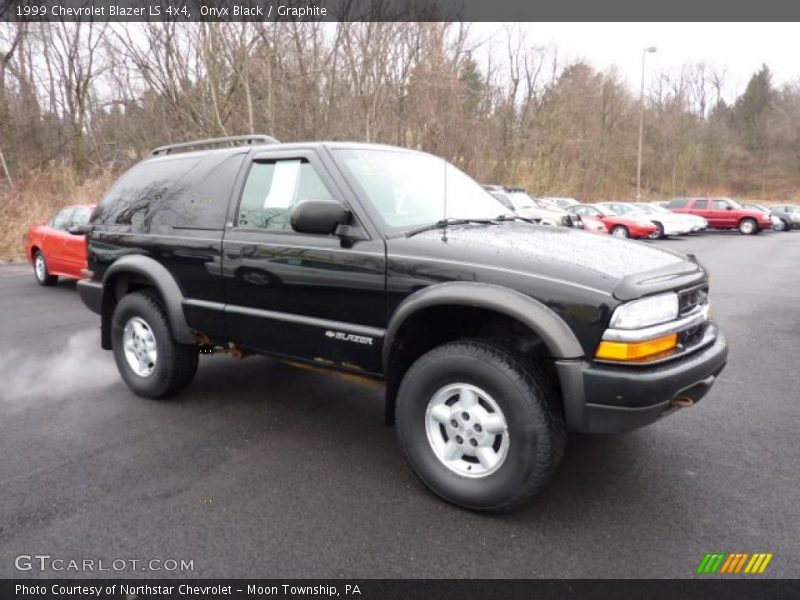 Onyx Black / Graphite 1999 Chevrolet Blazer LS 4x4