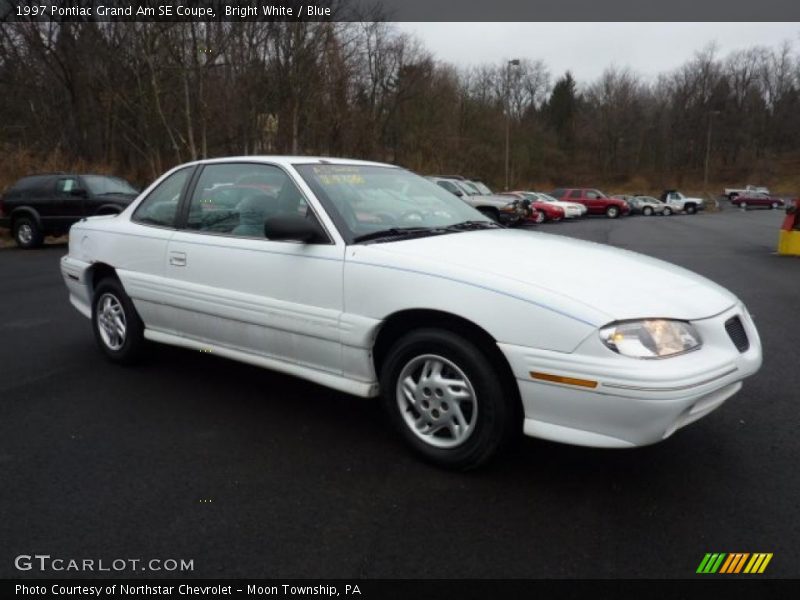 Front 3/4 View of 1997 Grand Am SE Coupe