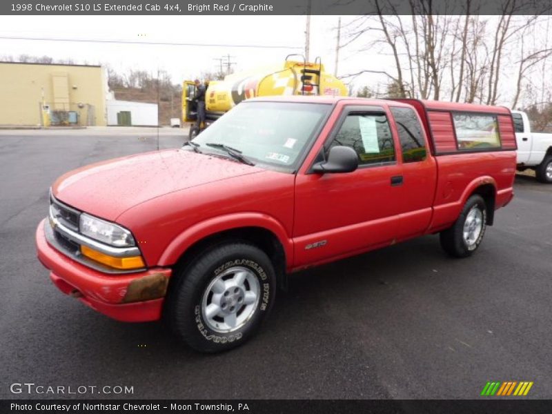 Bright Red / Graphite 1998 Chevrolet S10 LS Extended Cab 4x4