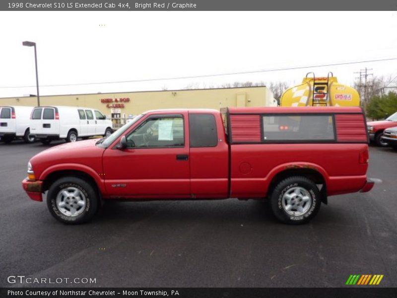 Bright Red / Graphite 1998 Chevrolet S10 LS Extended Cab 4x4