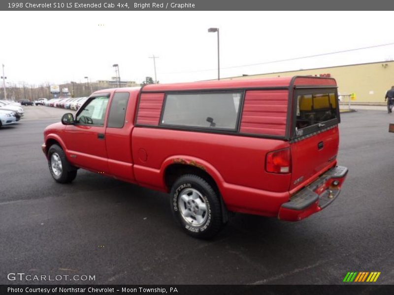 Bright Red / Graphite 1998 Chevrolet S10 LS Extended Cab 4x4