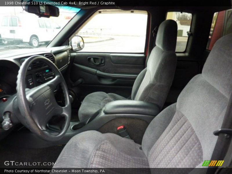  1998 S10 LS Extended Cab 4x4 Graphite Interior