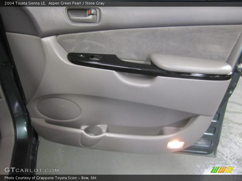 Aspen Green Pearl / Stone Gray 2004 Toyota Sienna LE