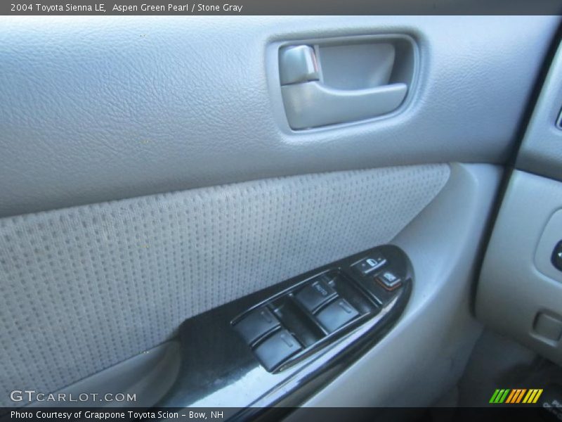 Aspen Green Pearl / Stone Gray 2004 Toyota Sienna LE