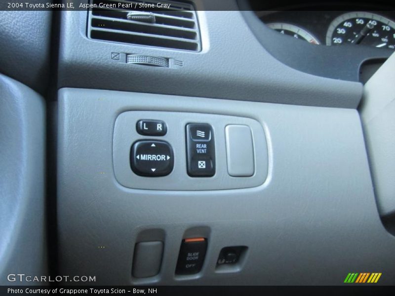 Aspen Green Pearl / Stone Gray 2004 Toyota Sienna LE