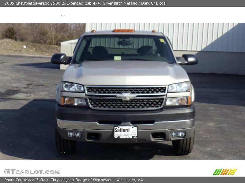 Silver Birch Metallic / Dark Charcoal 2005 Chevrolet Silverado 3500 LS Extended Cab 4x4