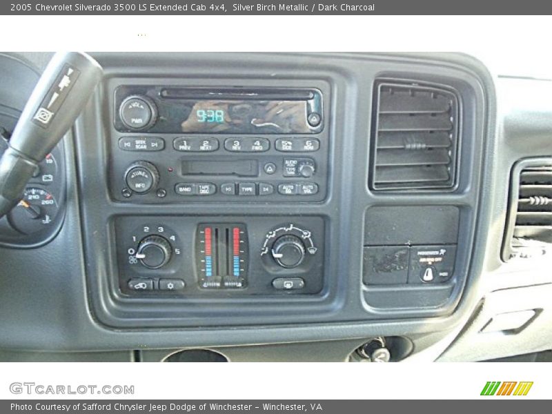 Silver Birch Metallic / Dark Charcoal 2005 Chevrolet Silverado 3500 LS Extended Cab 4x4