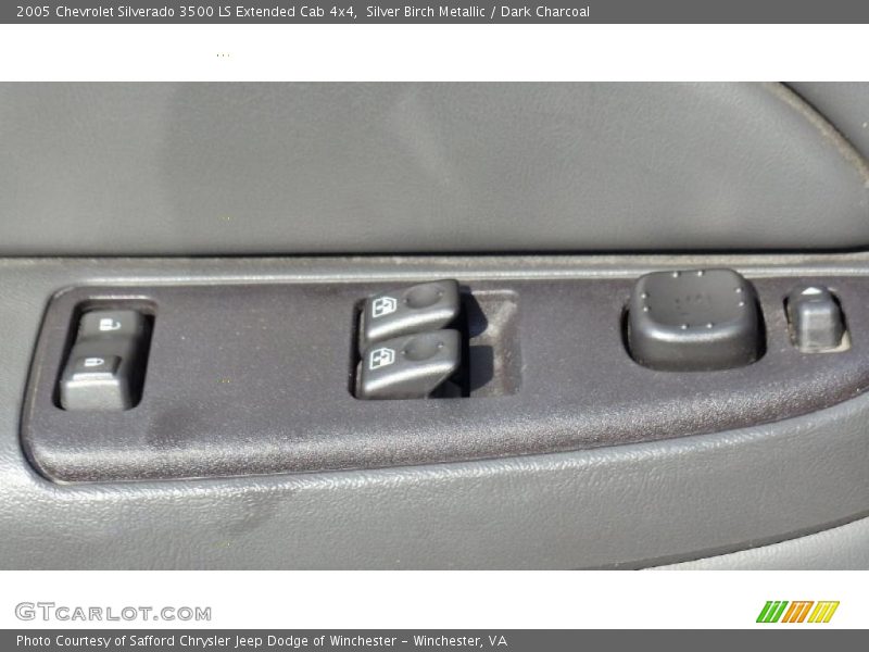 Silver Birch Metallic / Dark Charcoal 2005 Chevrolet Silverado 3500 LS Extended Cab 4x4