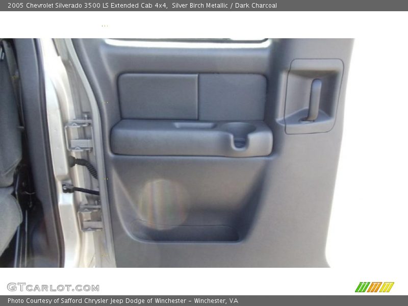 Silver Birch Metallic / Dark Charcoal 2005 Chevrolet Silverado 3500 LS Extended Cab 4x4