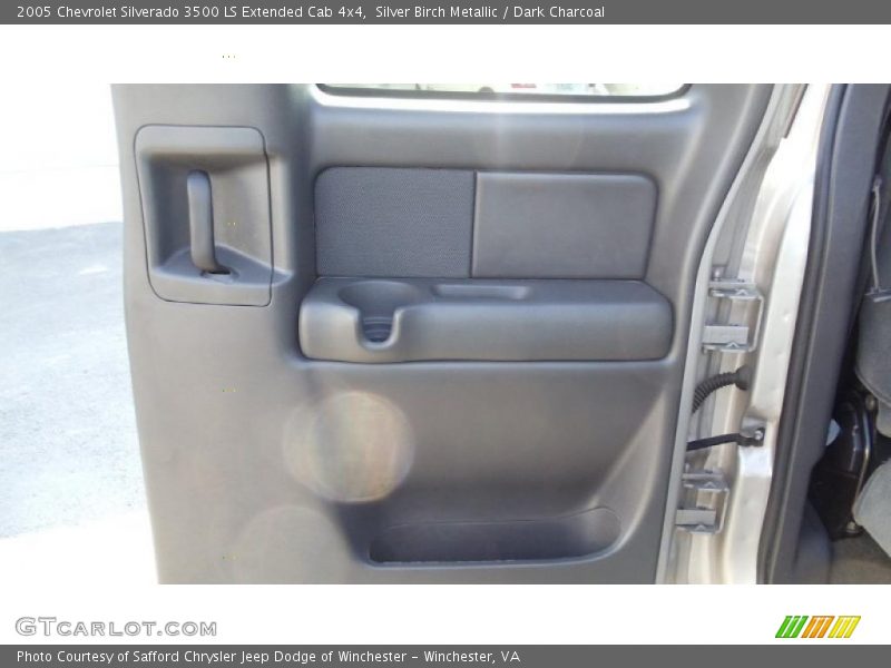 Silver Birch Metallic / Dark Charcoal 2005 Chevrolet Silverado 3500 LS Extended Cab 4x4