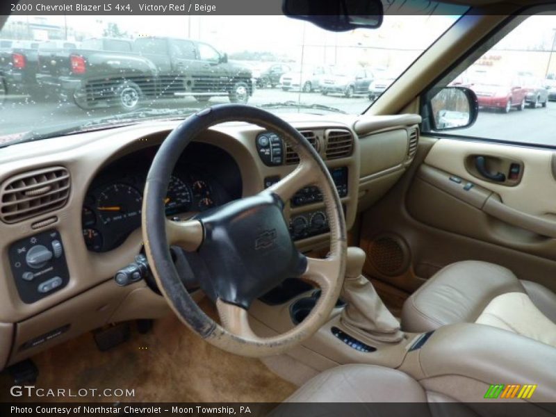 Victory Red / Beige 2000 Chevrolet Blazer LS 4x4