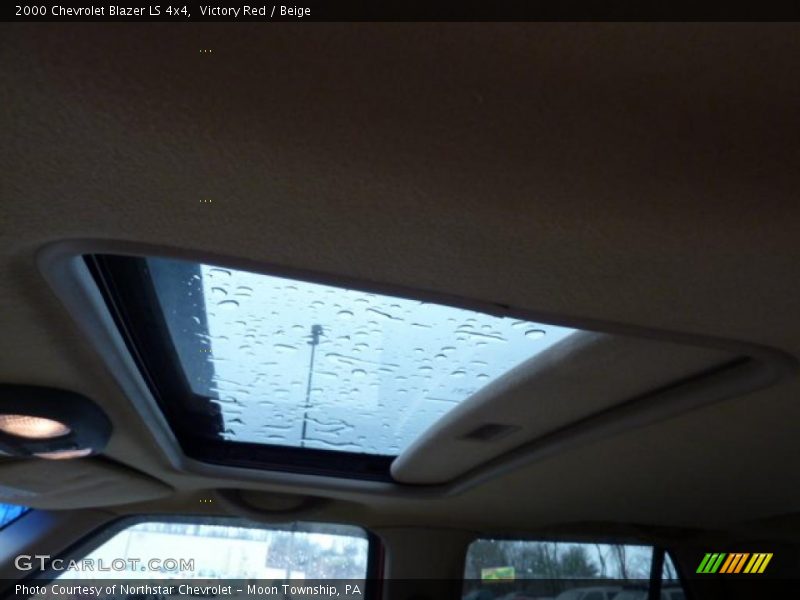 Victory Red / Beige 2000 Chevrolet Blazer LS 4x4