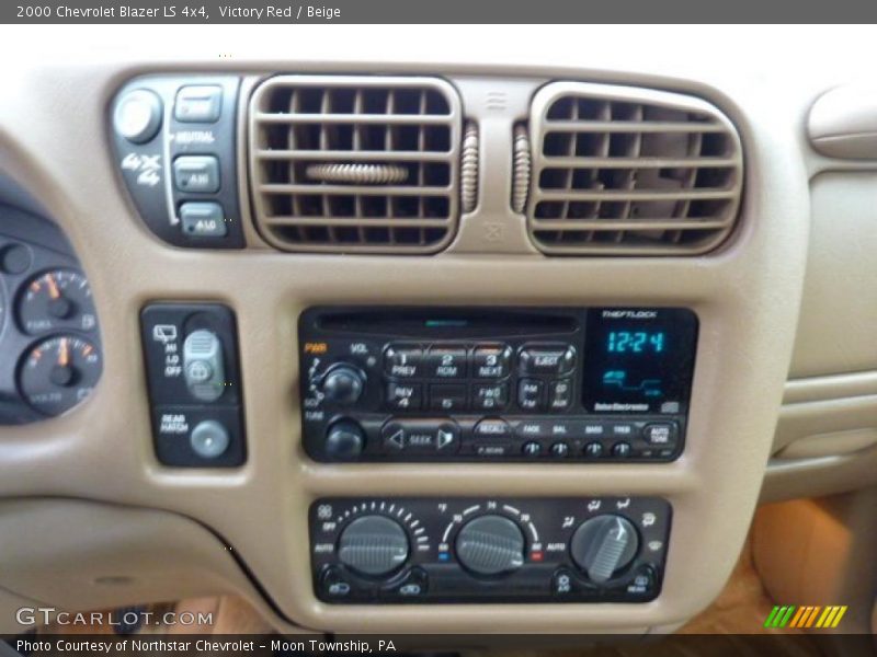 Victory Red / Beige 2000 Chevrolet Blazer LS 4x4