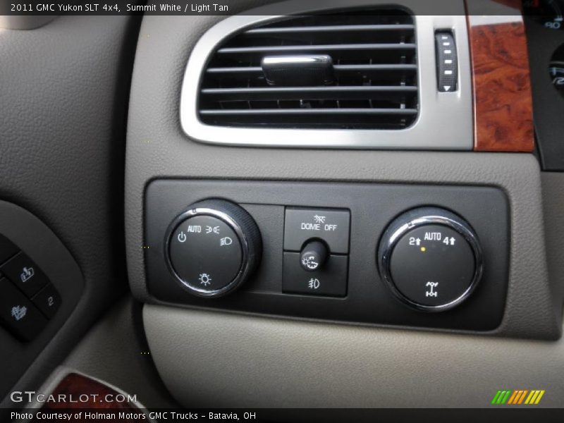 Controls of 2011 Yukon SLT 4x4