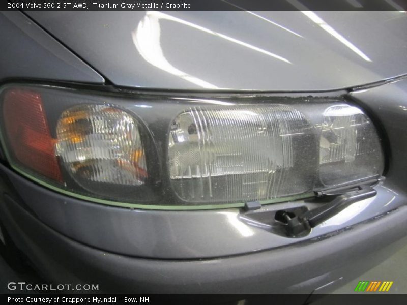 Titanium Gray Metallic / Graphite 2004 Volvo S60 2.5T AWD