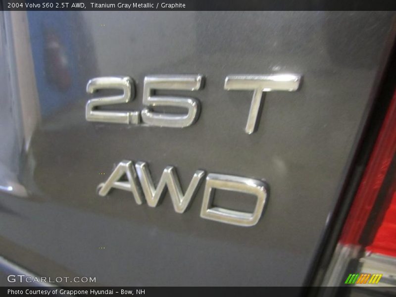 Titanium Gray Metallic / Graphite 2004 Volvo S60 2.5T AWD