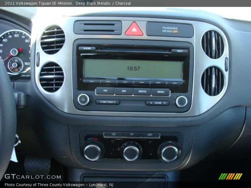 Deep Black Metallic / Charcoal 2011 Volkswagen Tiguan SE 4Motion