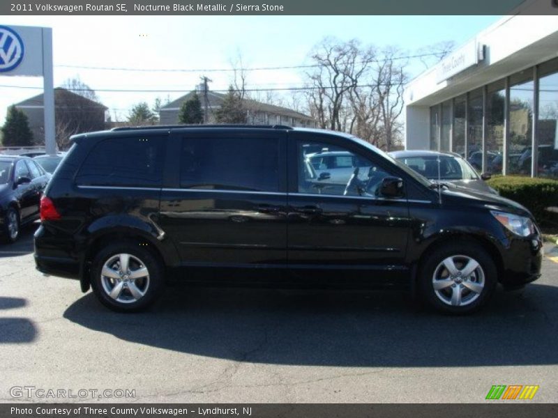 Nocturne Black Metallic / Sierra Stone 2011 Volkswagen Routan SE