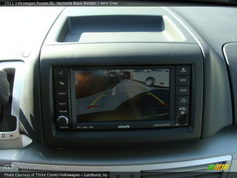 Nocturne Black Metallic / Aero Gray 2011 Volkswagen Routan SE