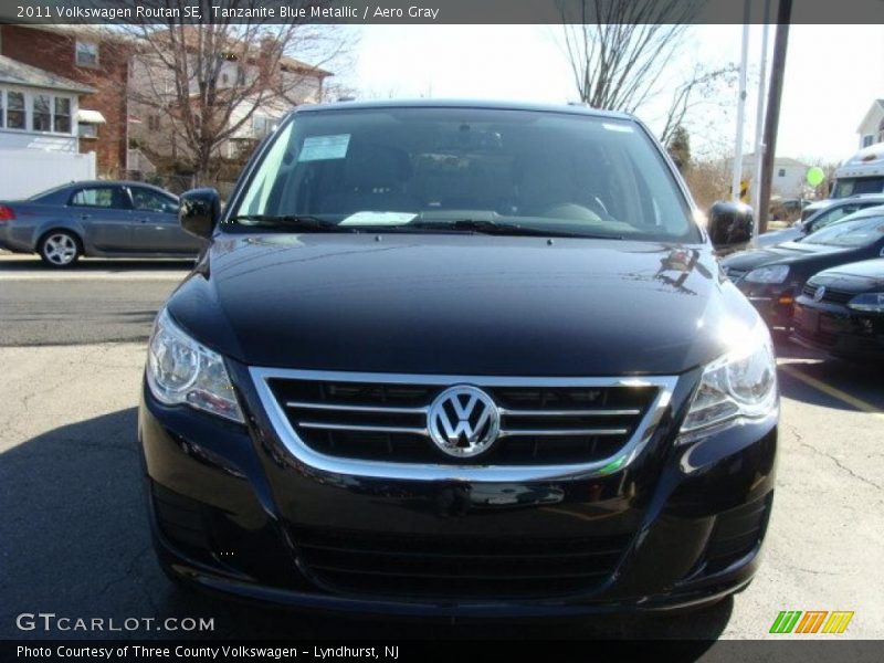 Tanzanite Blue Metallic / Aero Gray 2011 Volkswagen Routan SE