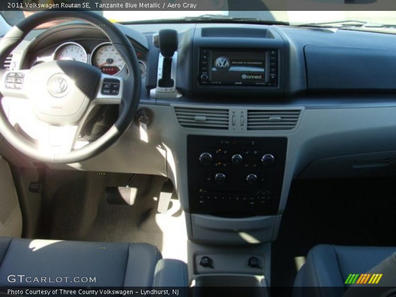 Tanzanite Blue Metallic / Aero Gray 2011 Volkswagen Routan SE