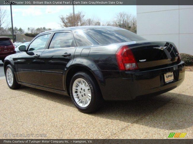Brilliant Black Crystal Pearl / Dark Slate Gray/Medium Slate Gray 2005 Chrysler 300