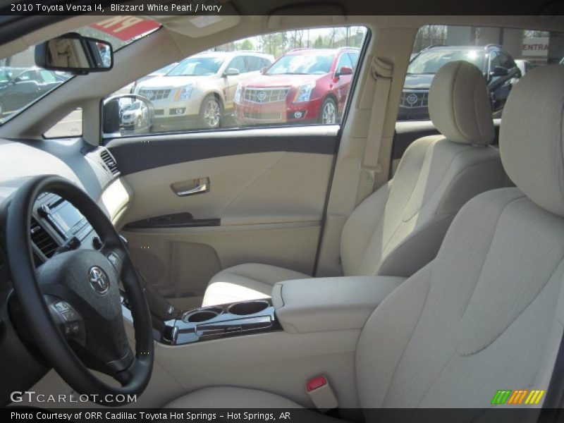 Blizzard White Pearl / Ivory 2010 Toyota Venza I4