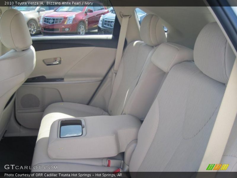 Blizzard White Pearl / Ivory 2010 Toyota Venza I4