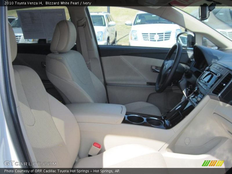 Blizzard White Pearl / Ivory 2010 Toyota Venza I4