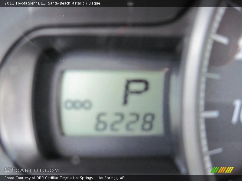 Sandy Beach Metallic / Bisque 2011 Toyota Sienna LE