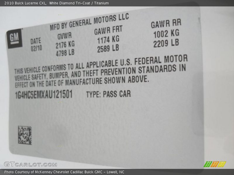 White Diamond Tri-Coat / Titanium 2010 Buick Lucerne CXL