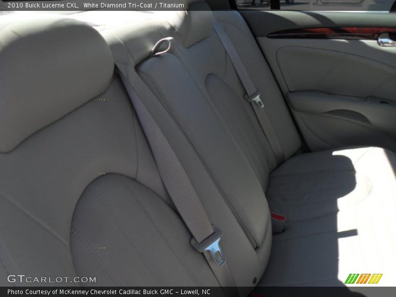 White Diamond Tri-Coat / Titanium 2010 Buick Lucerne CXL