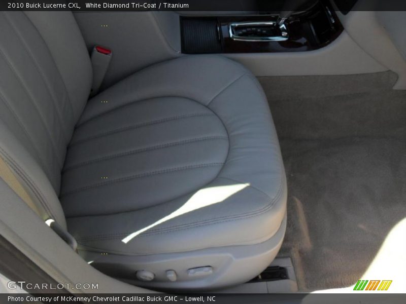 White Diamond Tri-Coat / Titanium 2010 Buick Lucerne CXL