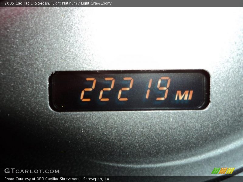 Light Platinum / Light Gray/Ebony 2005 Cadillac CTS Sedan