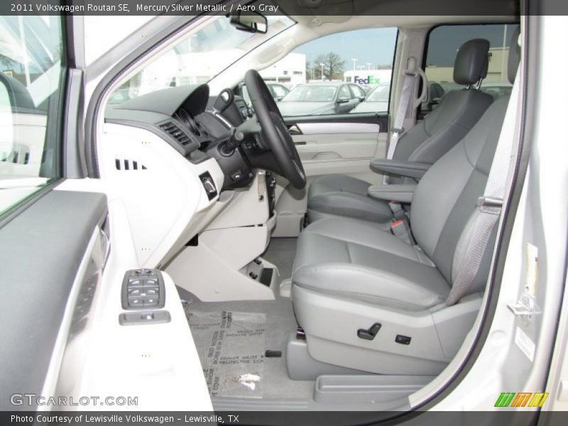 Mercury Silver Metallic / Aero Gray 2011 Volkswagen Routan SE