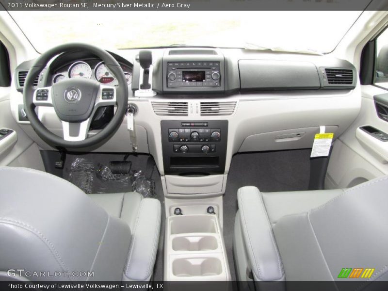 Mercury Silver Metallic / Aero Gray 2011 Volkswagen Routan SE
