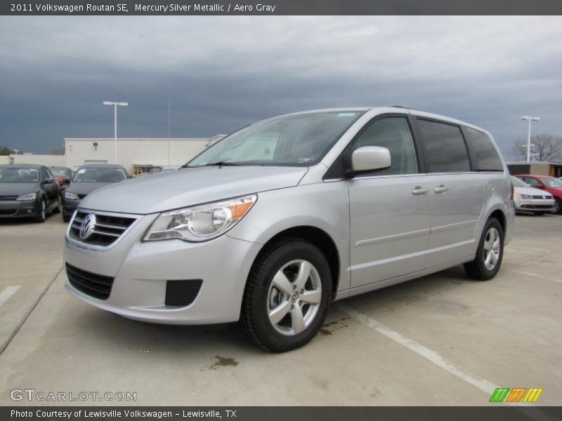 Mercury Silver Metallic / Aero Gray 2011 Volkswagen Routan SE
