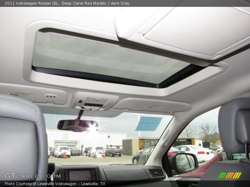 Deep Claret Red Metallic / Aero Gray 2011 Volkswagen Routan SEL