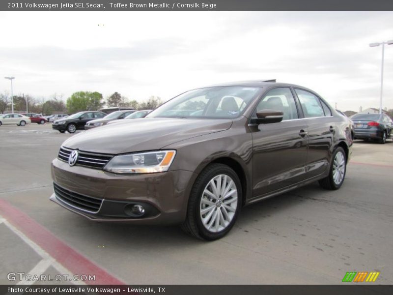 Toffee Brown Metallic / Cornsilk Beige 2011 Volkswagen Jetta SEL Sedan