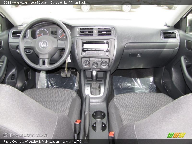 Candy White / Titan Black 2011 Volkswagen Jetta S Sedan