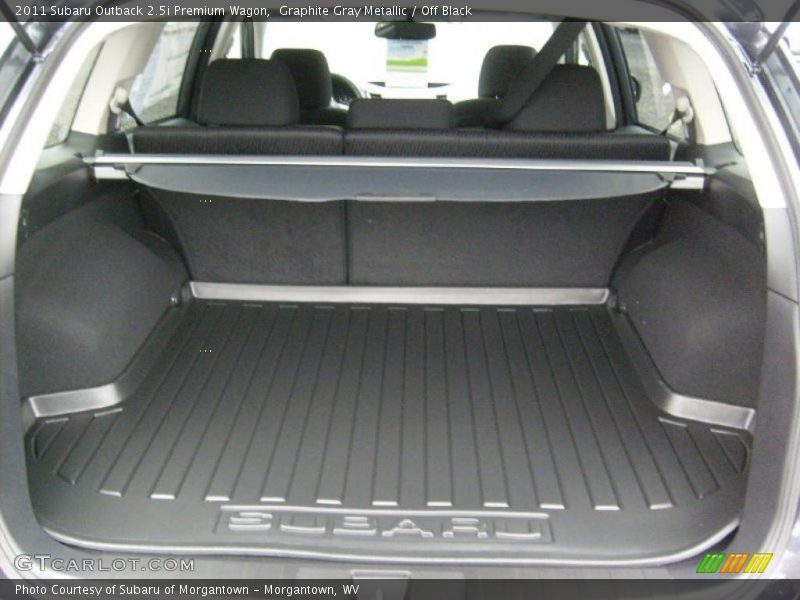  2011 Outback 2.5i Premium Wagon Trunk