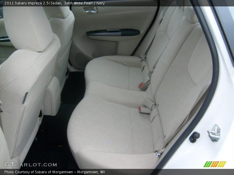  2011 Impreza 2.5i Sedan Ivory Interior
