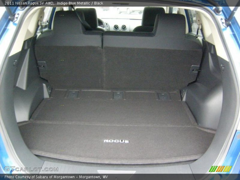  2011 Rogue SV AWD Trunk