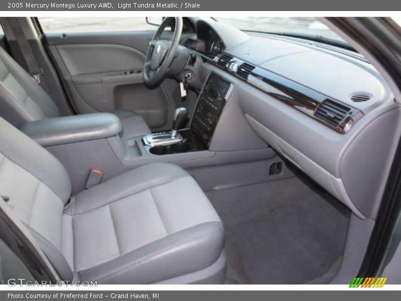 Light Tundra Metallic / Shale 2005 Mercury Montego Luxury AWD