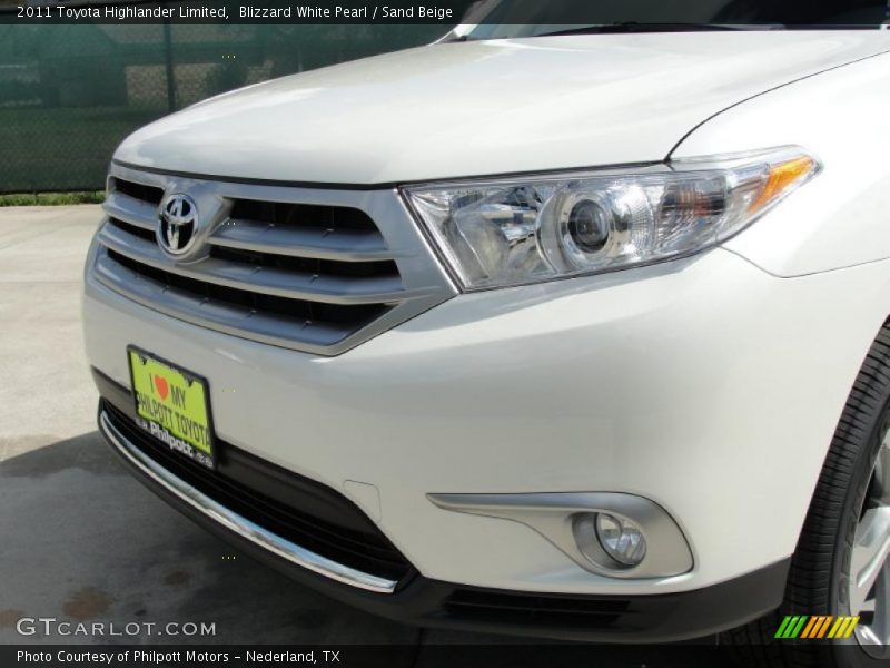 Blizzard White Pearl / Sand Beige 2011 Toyota Highlander Limited