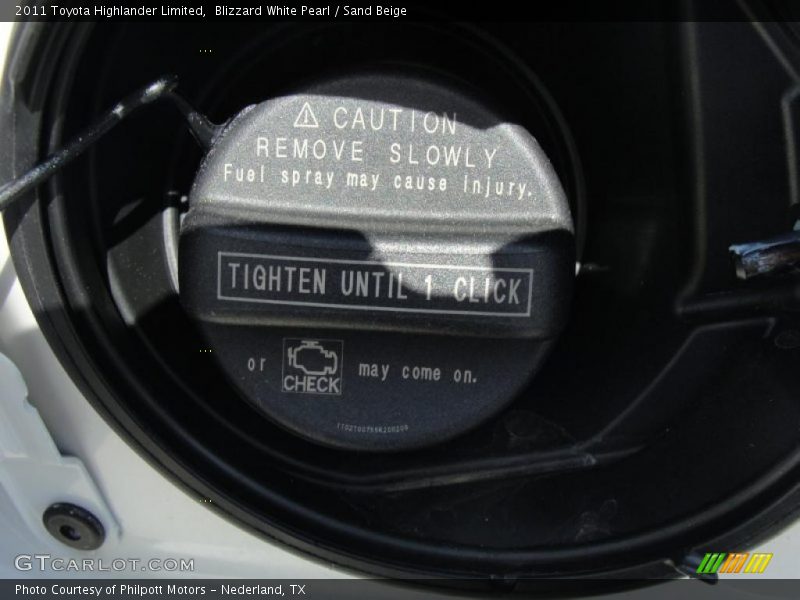Blizzard White Pearl / Sand Beige 2011 Toyota Highlander Limited